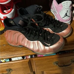 Nike Foamposite Shoes - rosegold